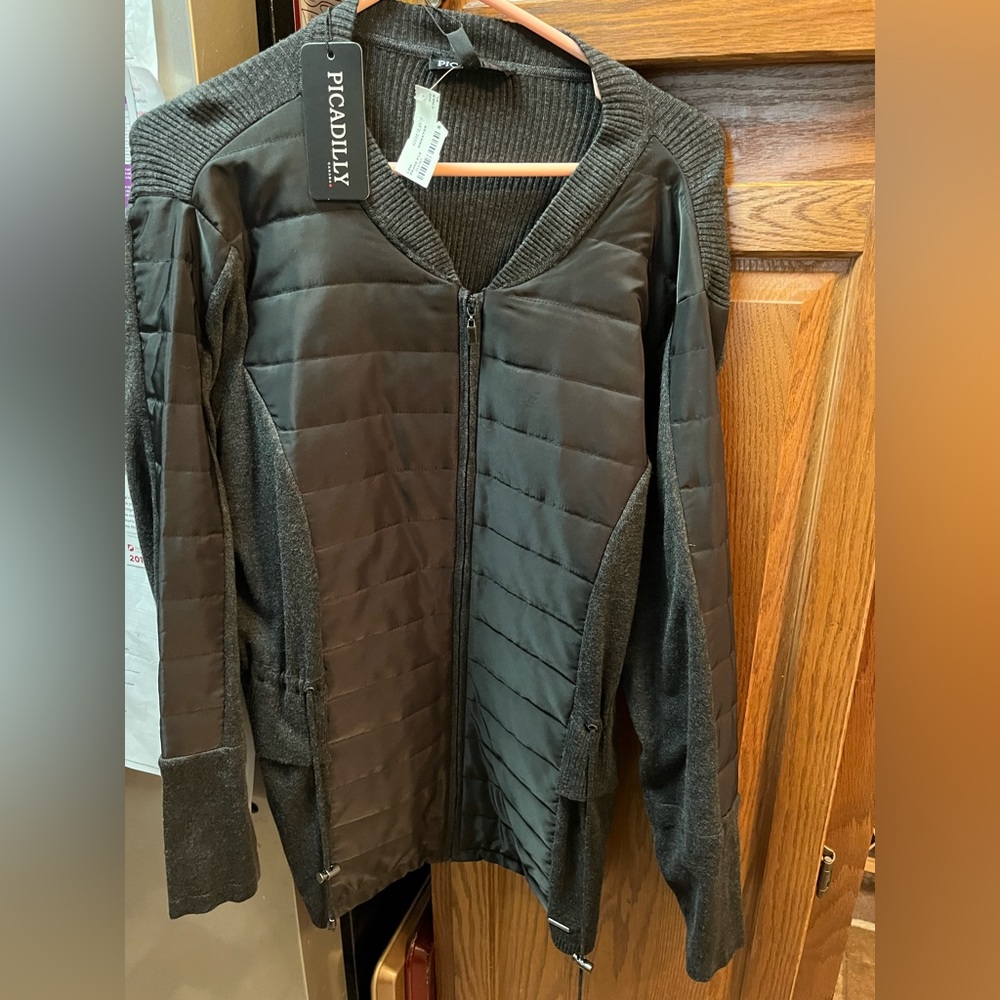 Piccadilly Canada, XL Sweater Jacket. New